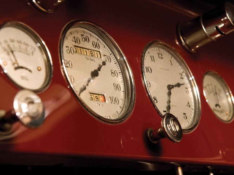 Chrysler Imperial Roadster by LeBaron 1931 года  (фото 3 из 16)